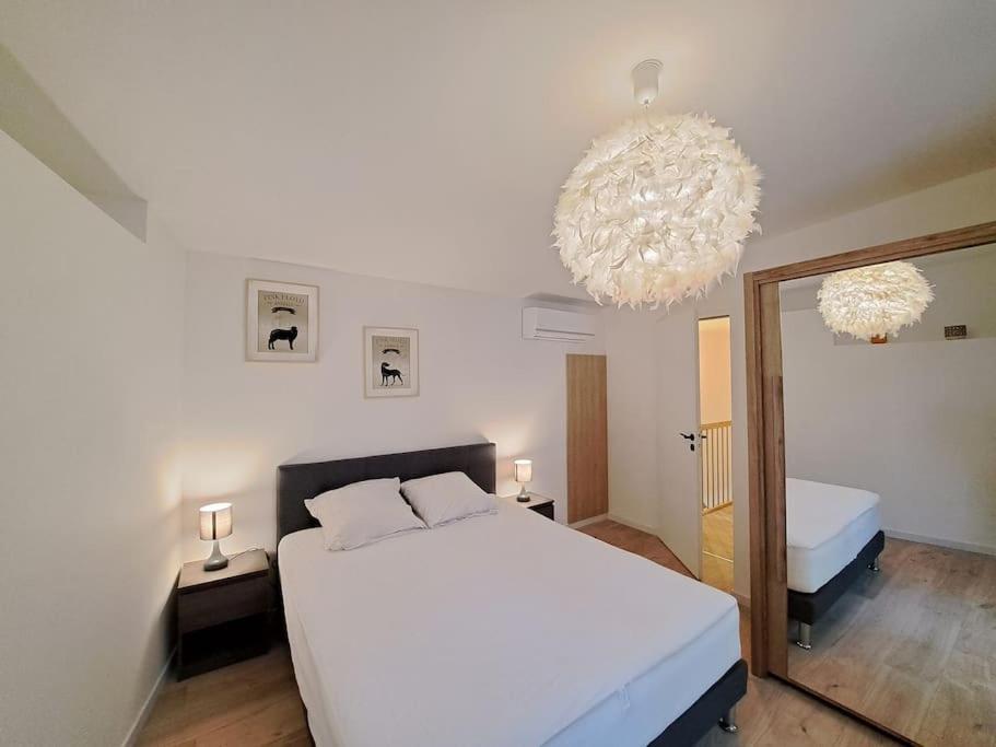 Apartamento Antibes, Duplex Lumineux Reims Exterior foto